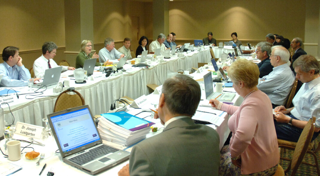 Are NIH study sections a waste of time?