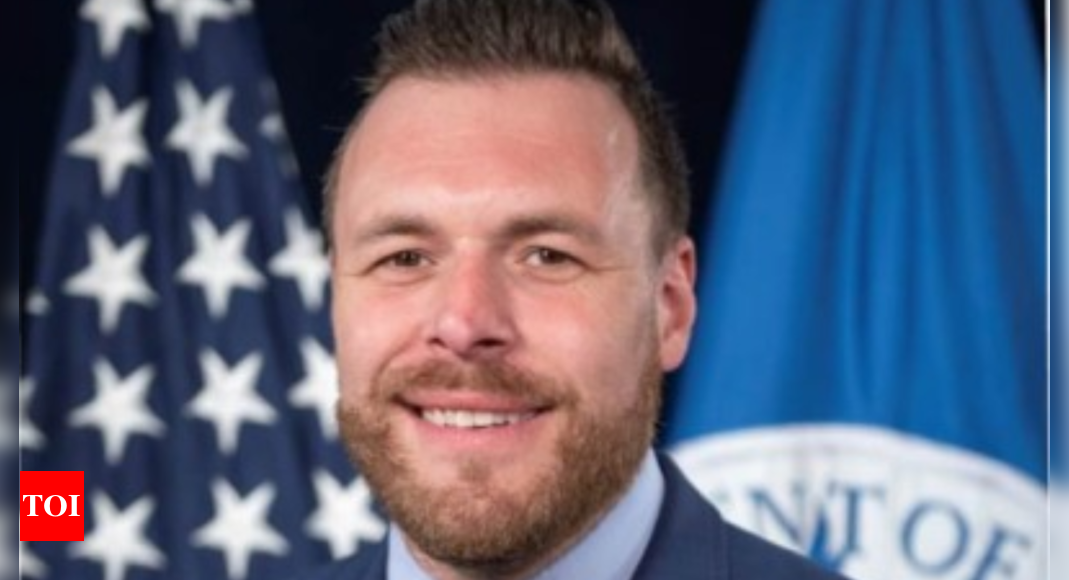 Pentagon-chief-of-staff-Joe-Kasper-to-step-down-amid.jpg