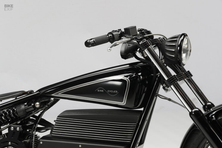 Electric chopper with Zero Motorcycles parts, by Sine Cycles