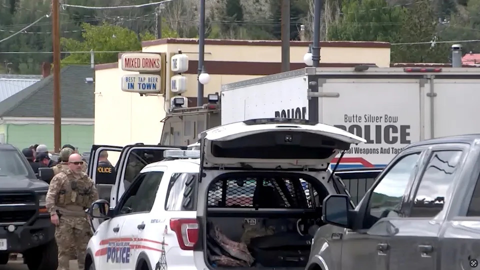 NonStopLOCAL - PHOTO: Police respond to The Owl Bar in Anaconda, Montana, following a shooting that left four people dead, Aug. 1, 2025.